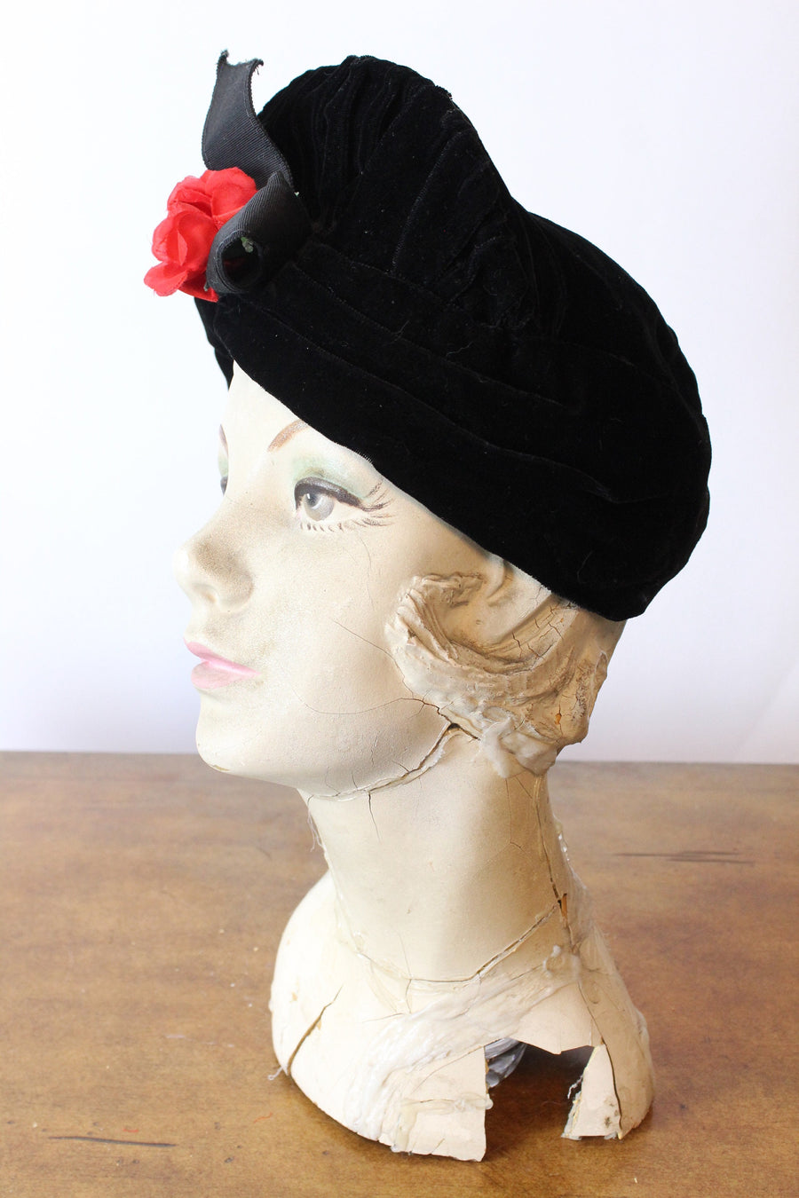 1940s TALL BRIM velvet hat | new fall