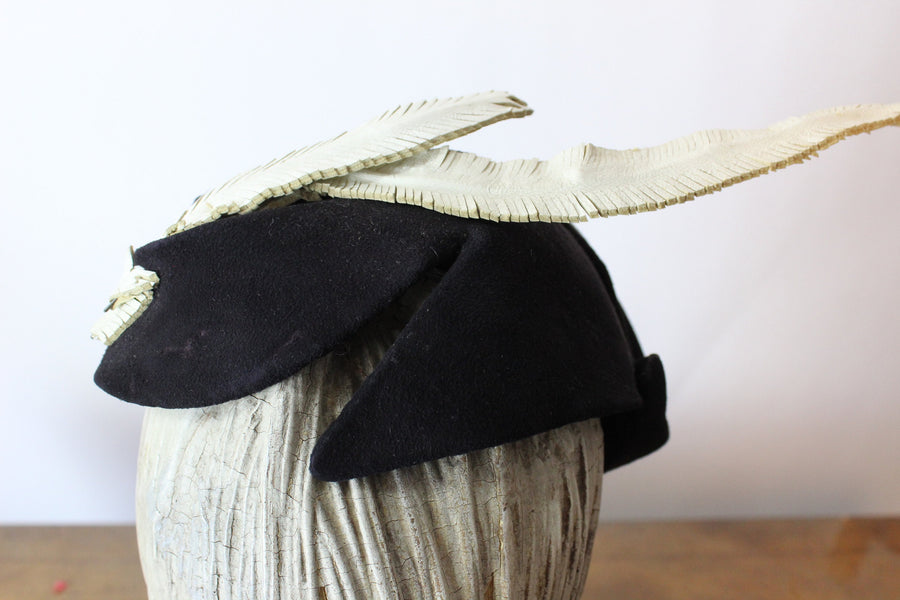1950s LEATHER FEATHERS fascinator HAT | new fall