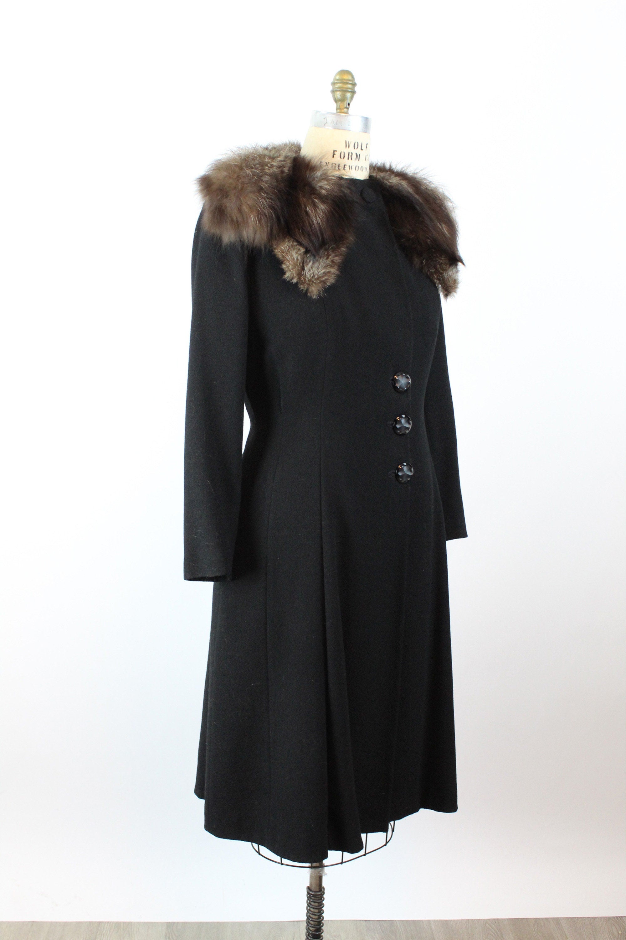 1940s FUR collar coat medium large | new winter – Napa Valley Vintage
