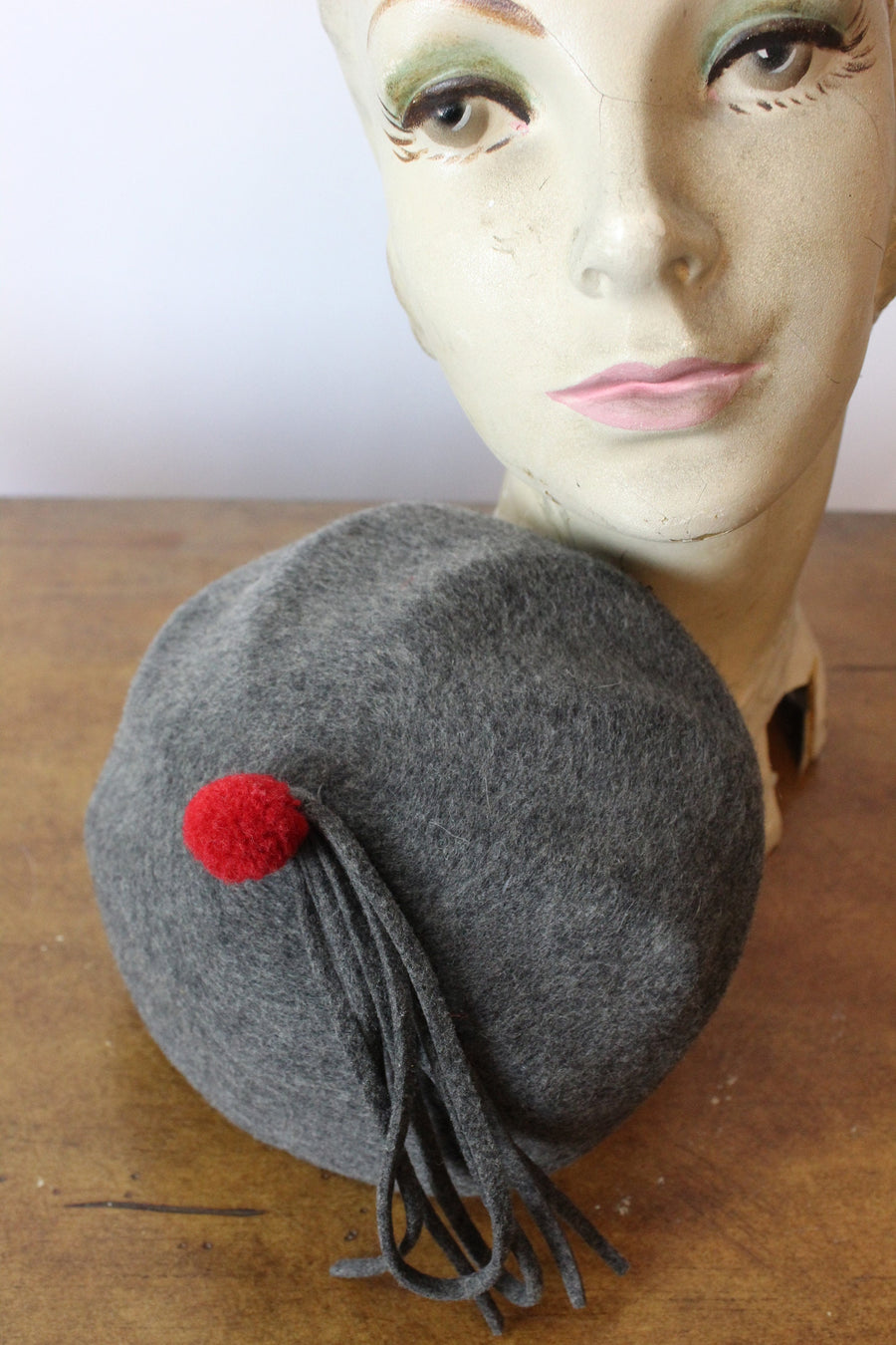 1950s GRAY red pom pom hat beret | new fall