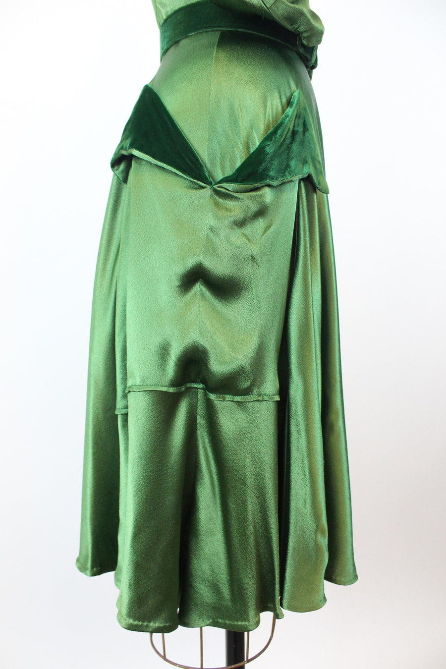 1940s 1950s GREEN satin velvet HIP POCKET dress xs | new fall
