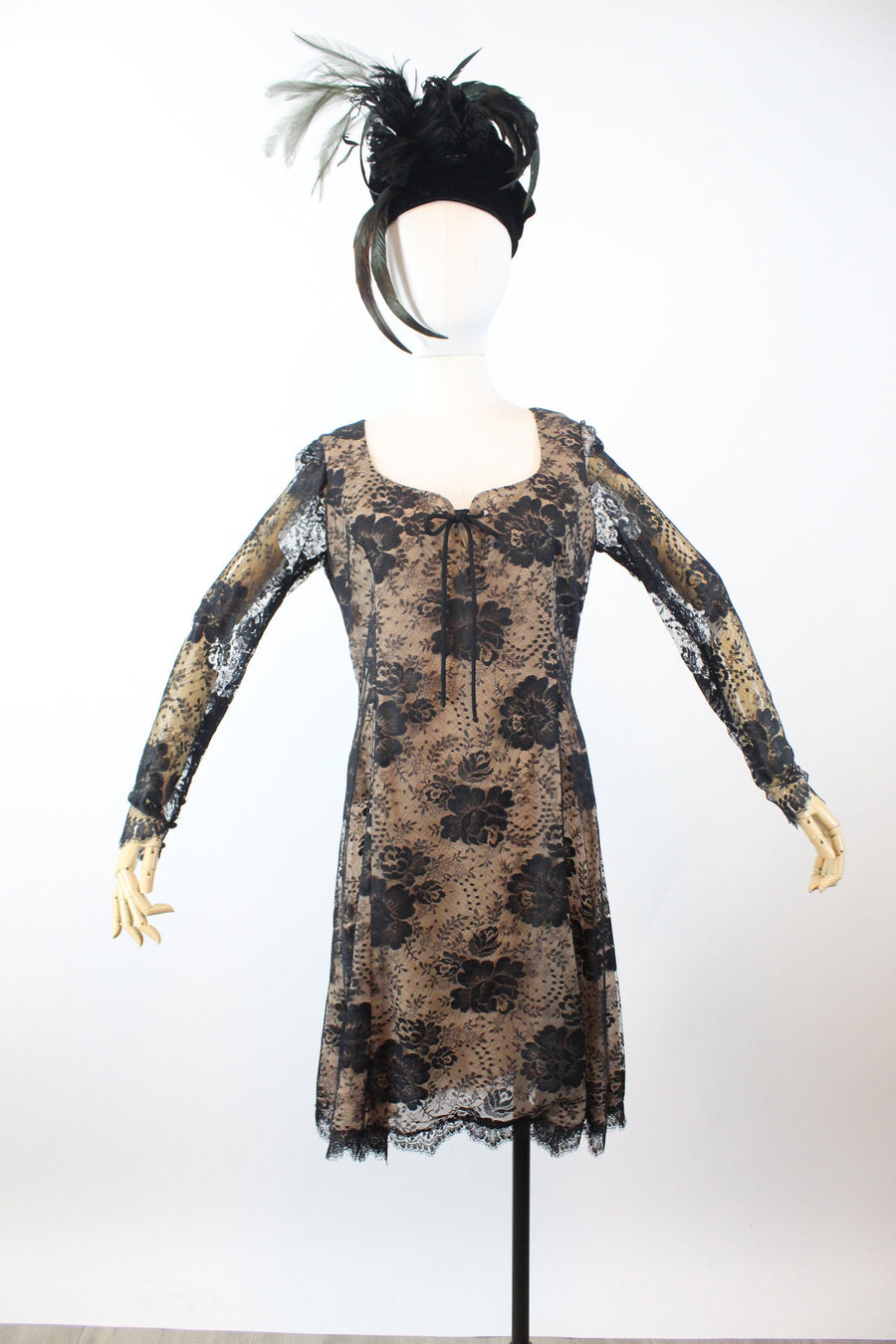 1970s Bill Blass Black Lace Nude Silk Corset Dress Medium | New Winter 1970s Bill Blass Black Lace Nude Silk Corset Dress Medium | New Winter