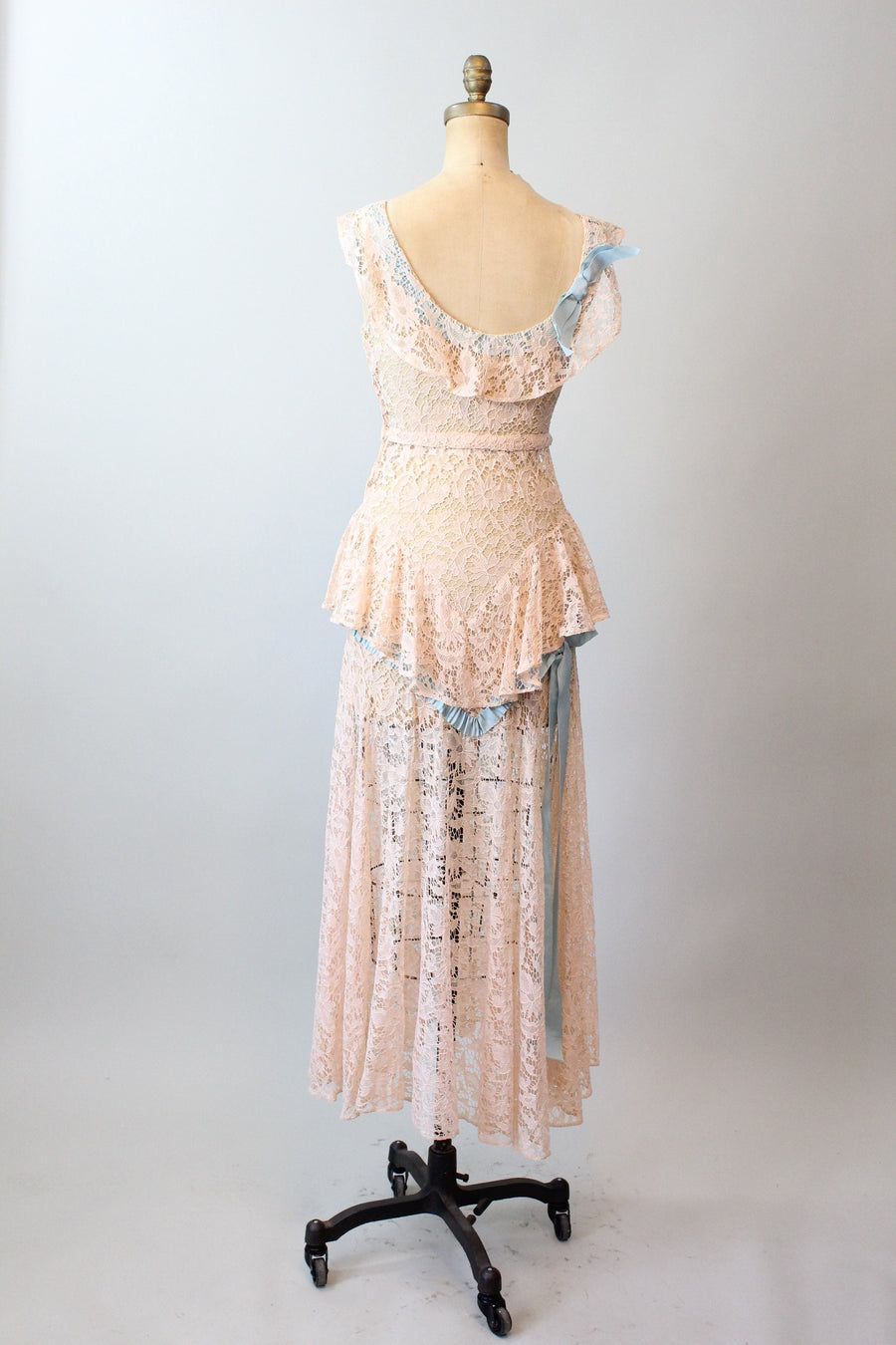 1930s PEACH LACE blue ribbon gown WEDDING dress xs | new spring