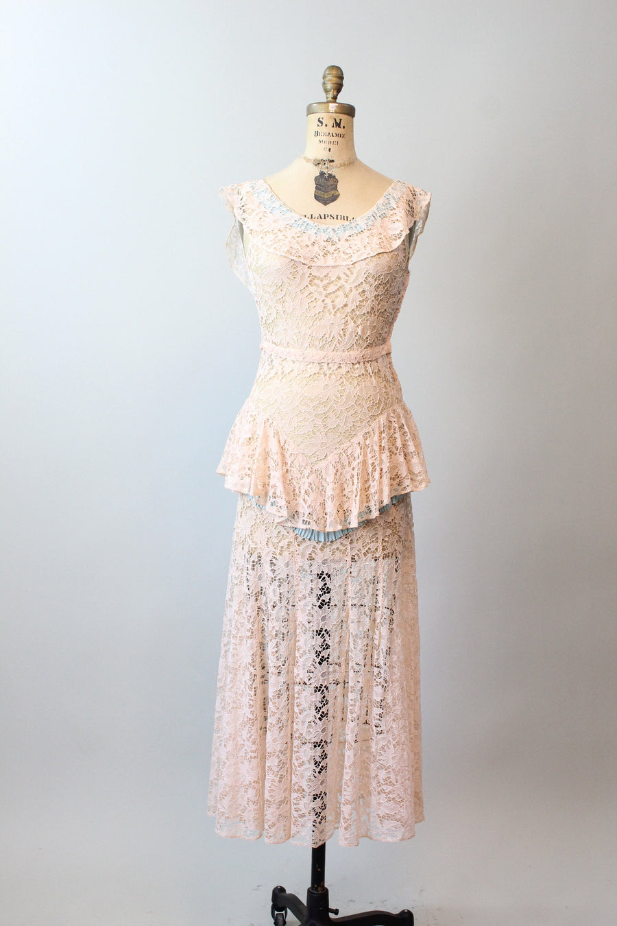 1930s PEACH LACE blue ribbon gown WEDDING dress xs | new spring