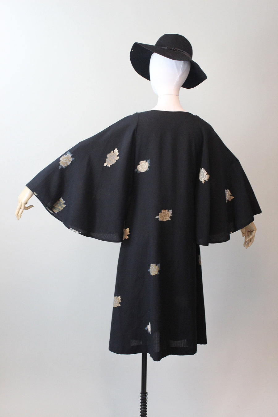 1970s MARIMEKKO design research TRAPEZE dress small | new spring