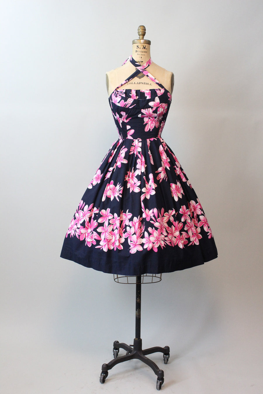 1950s PIKAKE flowers HAWAIIAN strapless HALTER dress xs | new spring