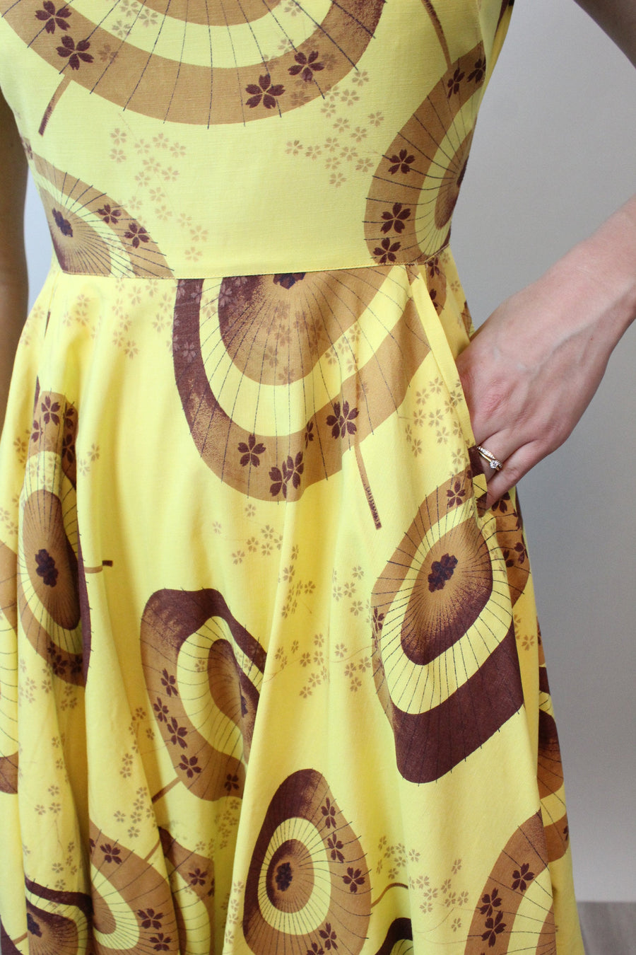 1950s PARASOL print cotton novelty dress xs | new spring