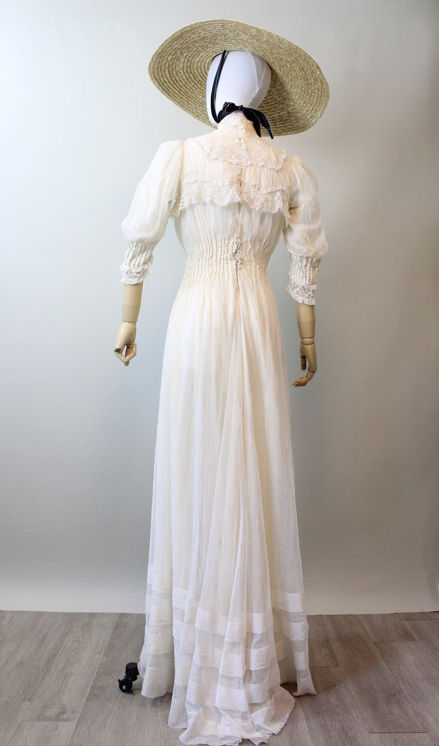 1905 ANTIQUE SILK MESH edwardian wedding dress xs | new spring
