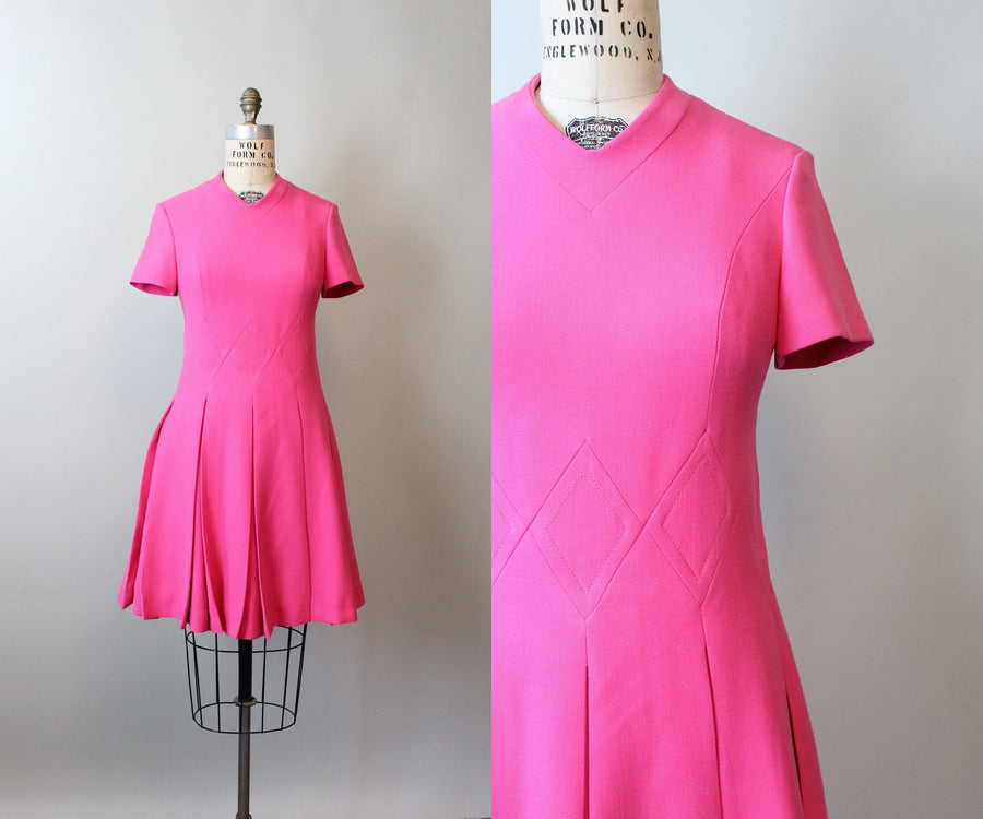 1960s PINK diamond waist shift dress xs | new spring