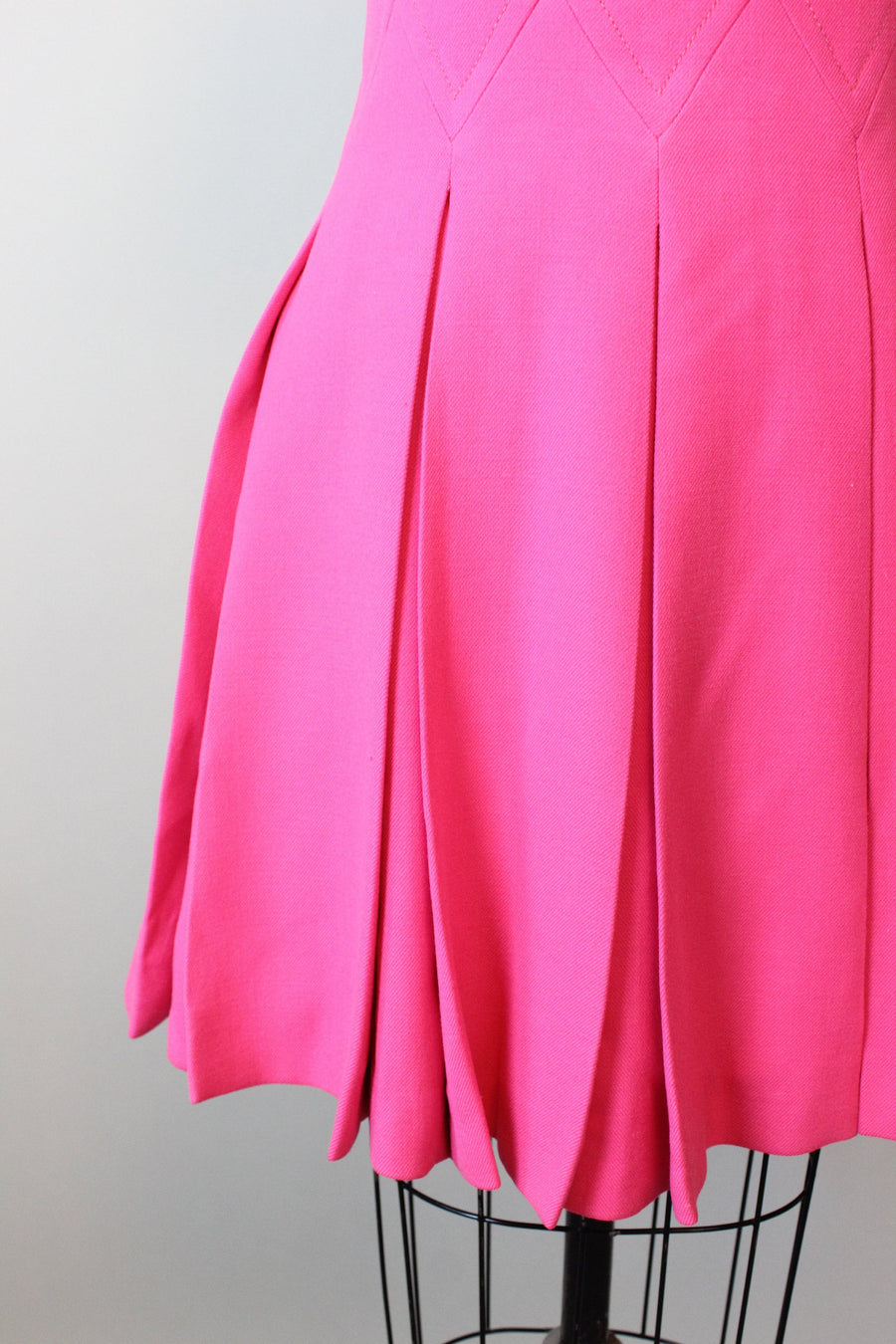 1960s PINK diamond waist shift dress xs | New spring summer 1960s PINK diamond waist shift dress xs | New spring summer