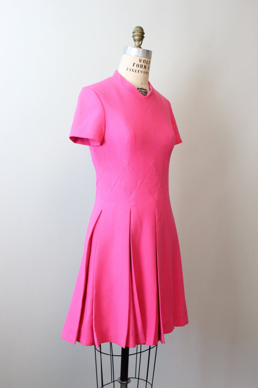 1960s PINK diamond waist shift dress xs | new spring