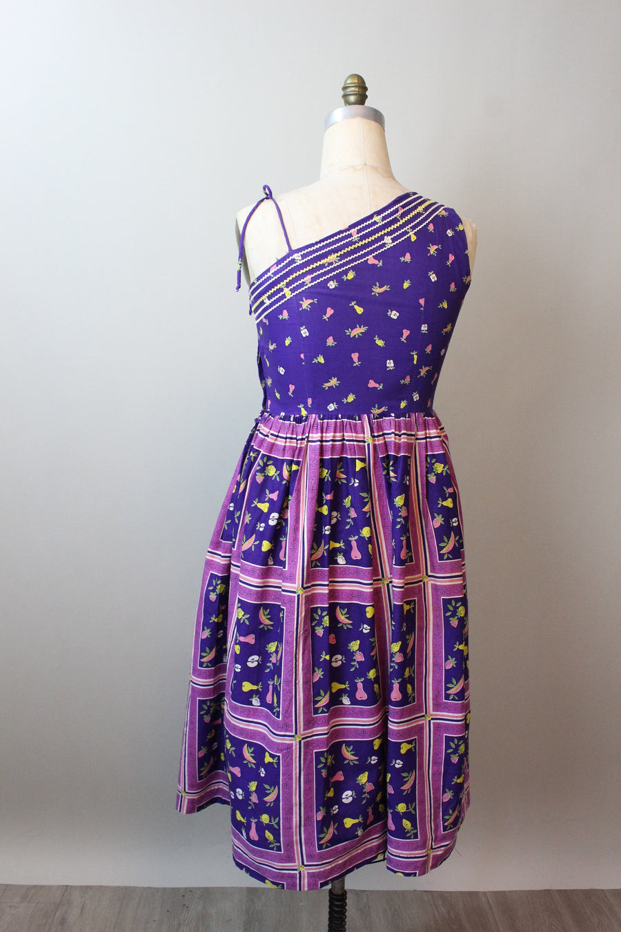 1950s ONE SHOULDER novelty print FRUIT dress medium | new spring