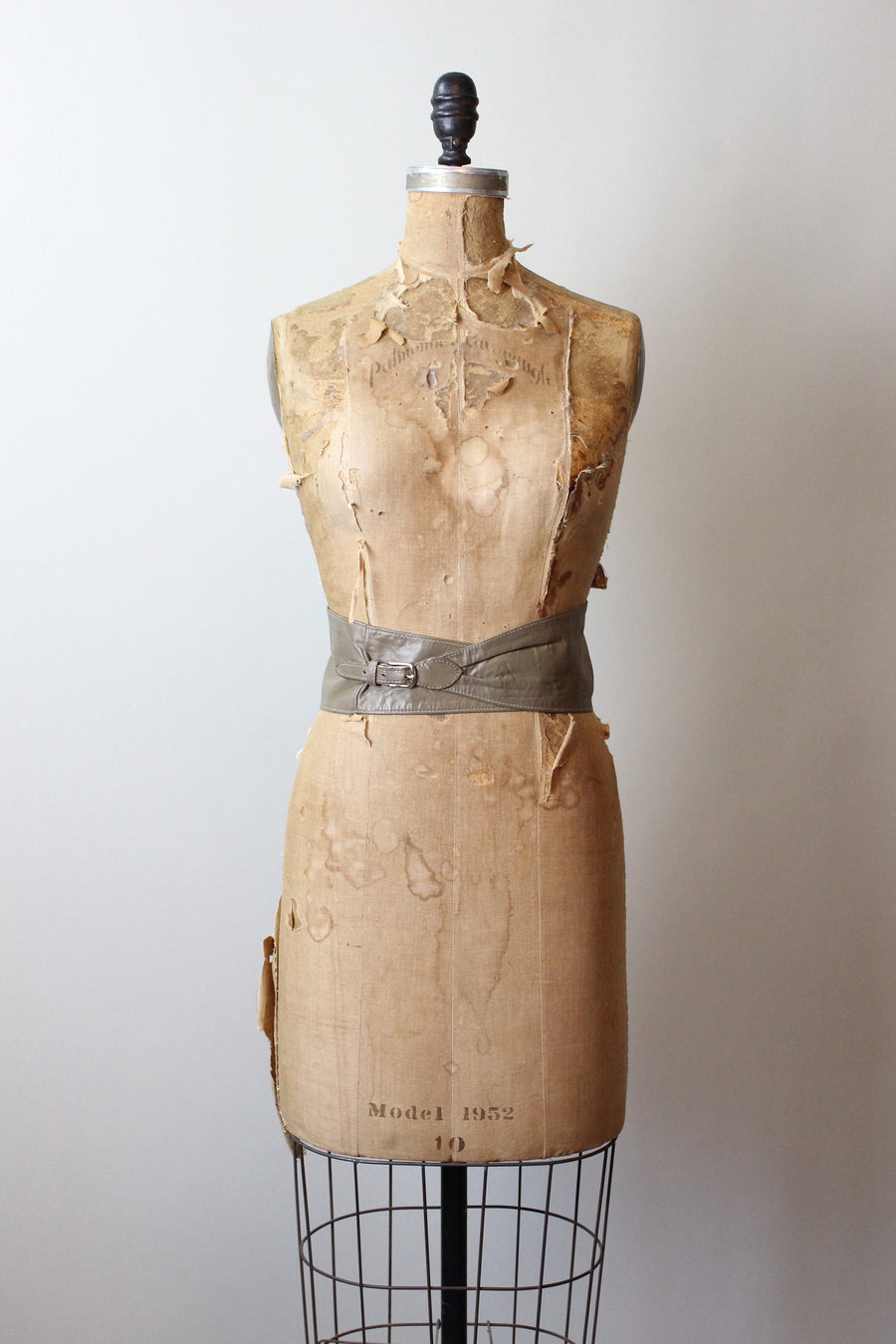 1980s TAUPE leather wide BELT medium | new summer
