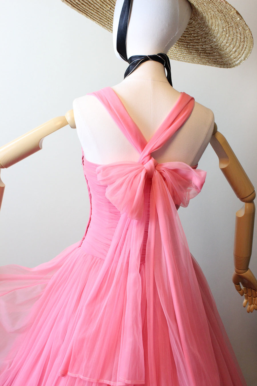 barbie pink summer dress Barbie Fashion Fever Series Summer Doll Pink Dress 2006 Mattel J1410 NRFB