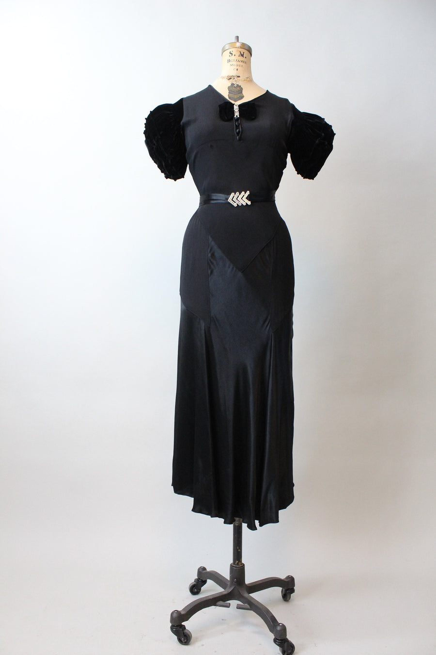 1930s RAYON VELVET puff SLEEVES dress gown xs | new fall
