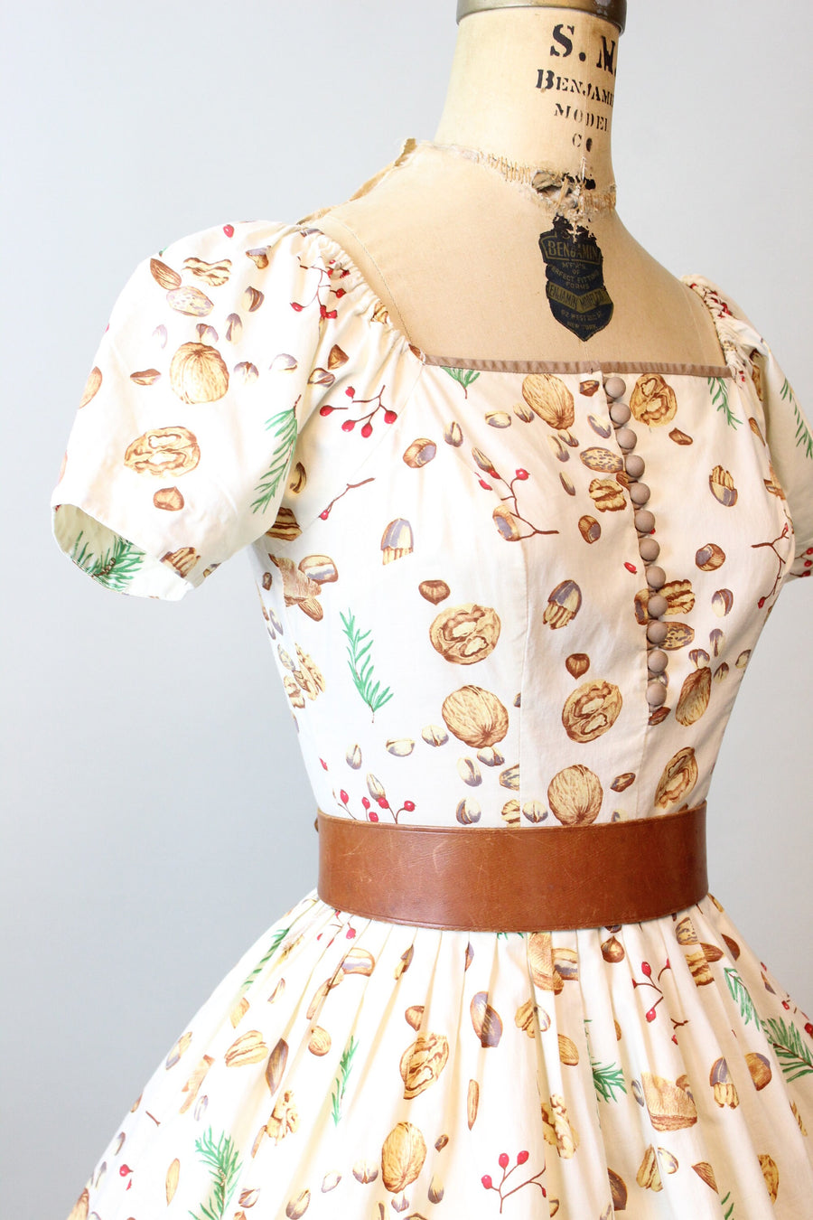 1950s NUTS PINE BERRY novelty print cotton dress xs | new fall