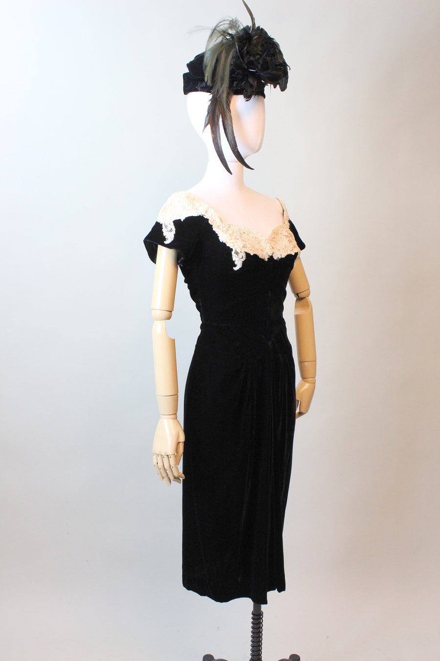 1950s DOROTHY O'HARA velvet lace dress small | new fall