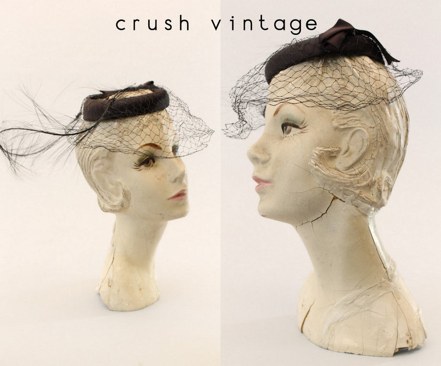 1950s feather tilt hat vintage fascinator veil | new fall