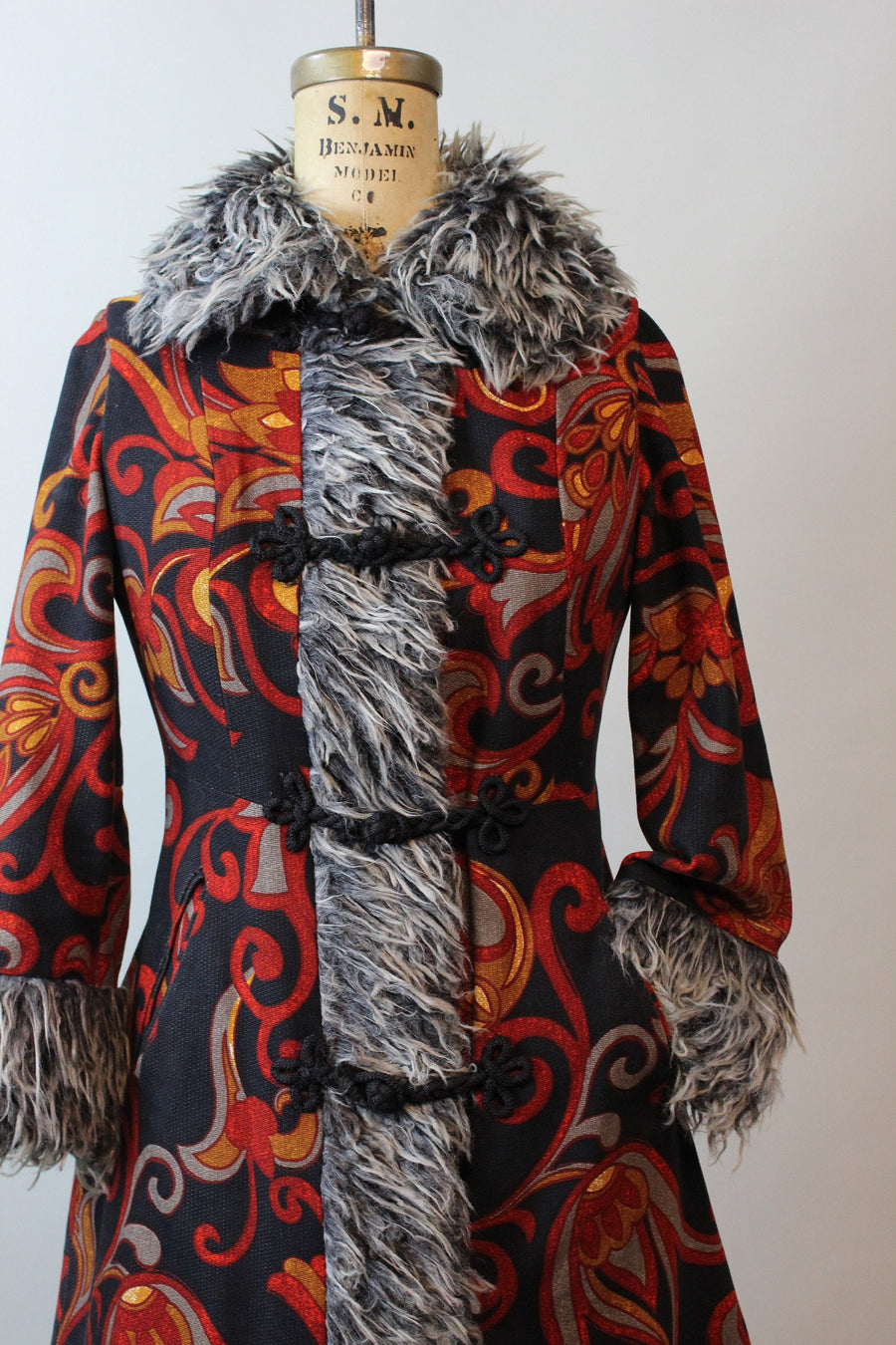 1970s BOHO faux fur tapestry coat xs | new fall
