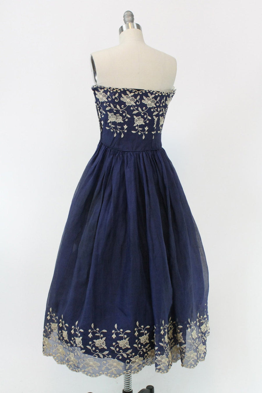 1950s embroidered strapless organza dress xs | new fall